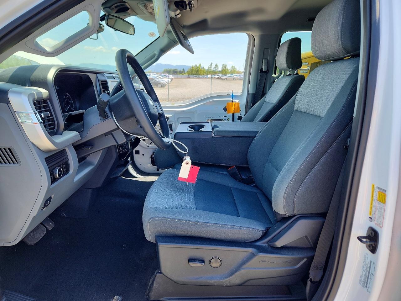 2025 Ford F250 Super Duty - Image 7