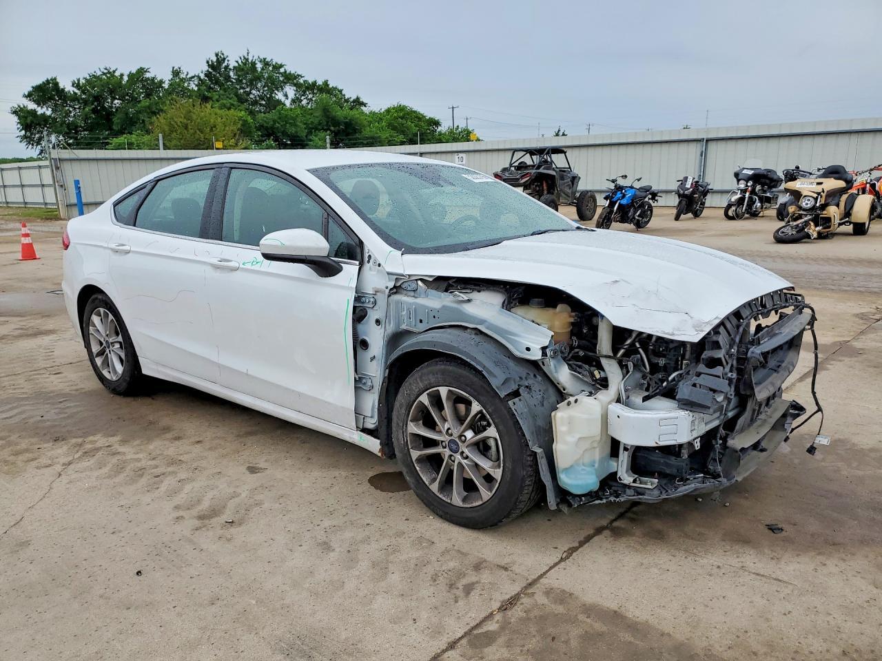 2020 Ford Fusion Se - Фото 4