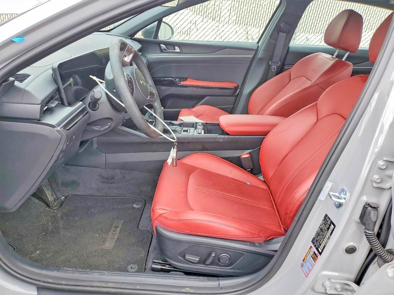 2025 Kia K5 Gt Line - Image 7