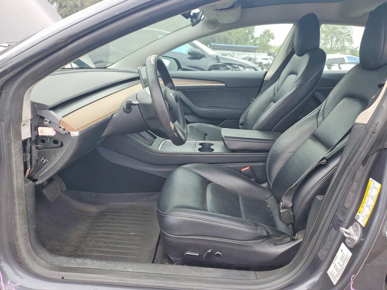2023 Tesla Model 3 - Фото 7
