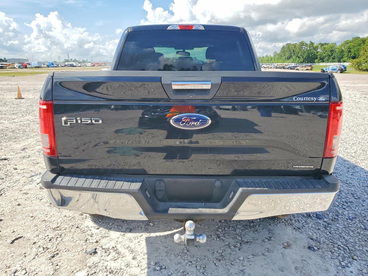 2015 Ford F150 Supercrew - Image 6