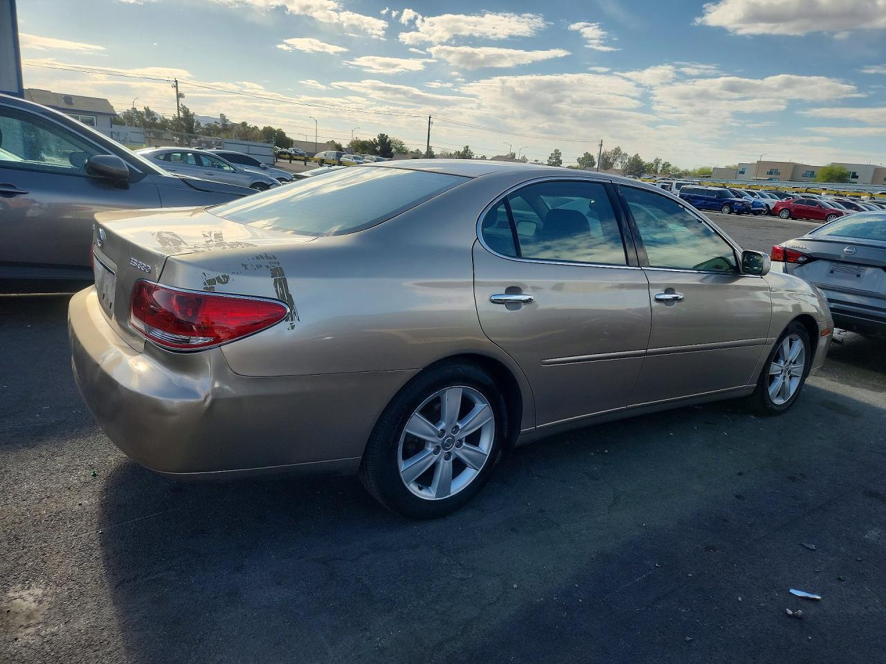 2005 Lexus Es 330 - Image 3