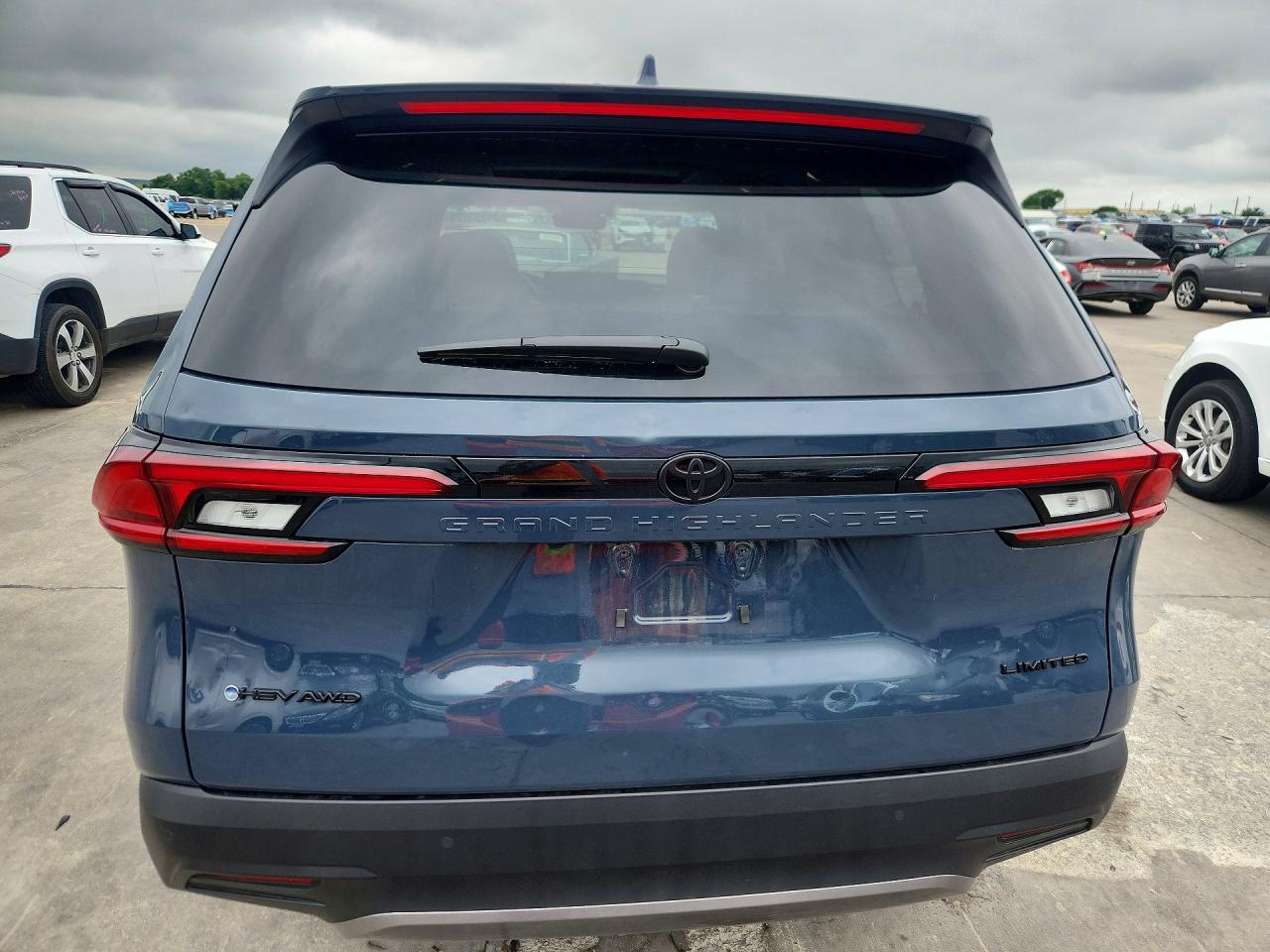 2026 Toyota Grand Highlander Hybrid Limited - Фото 6