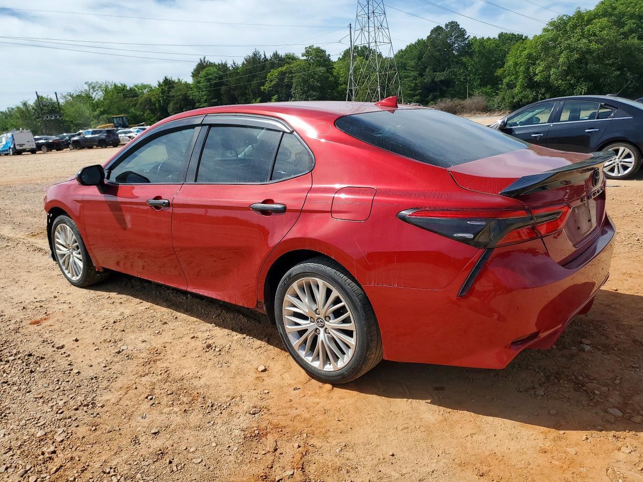 2019 Toyota Camry Se - Фото 2