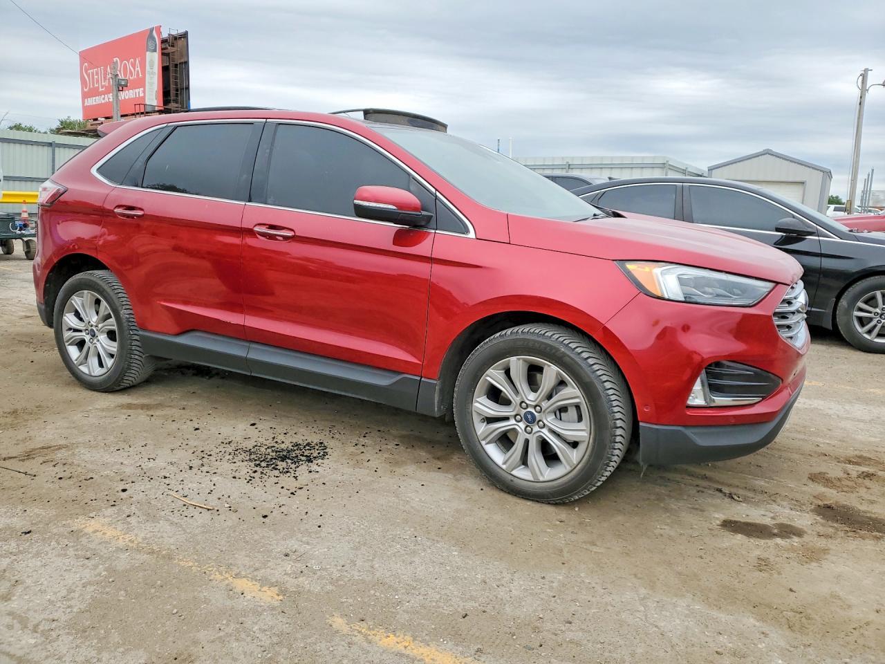 2021 Ford Edge Titanium - Фото 4