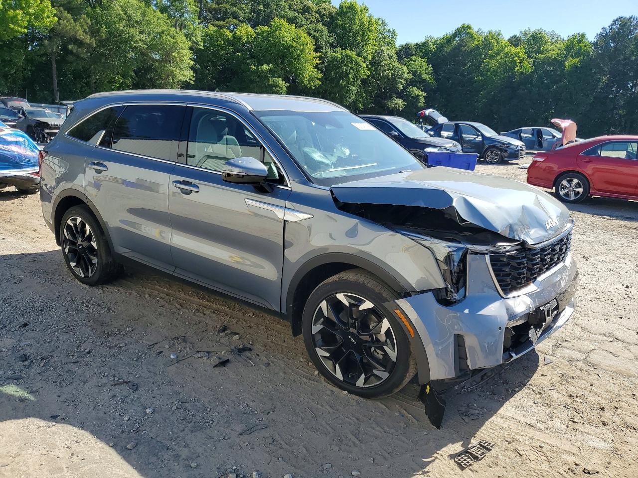 2025 Kia Sorento Ex - Image 4