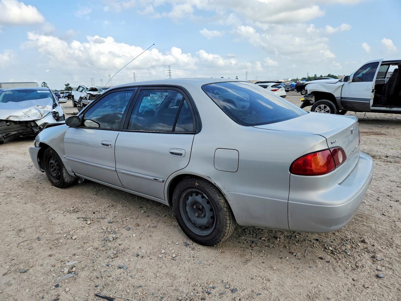 2001 Toyota Corolla Le - Image 2