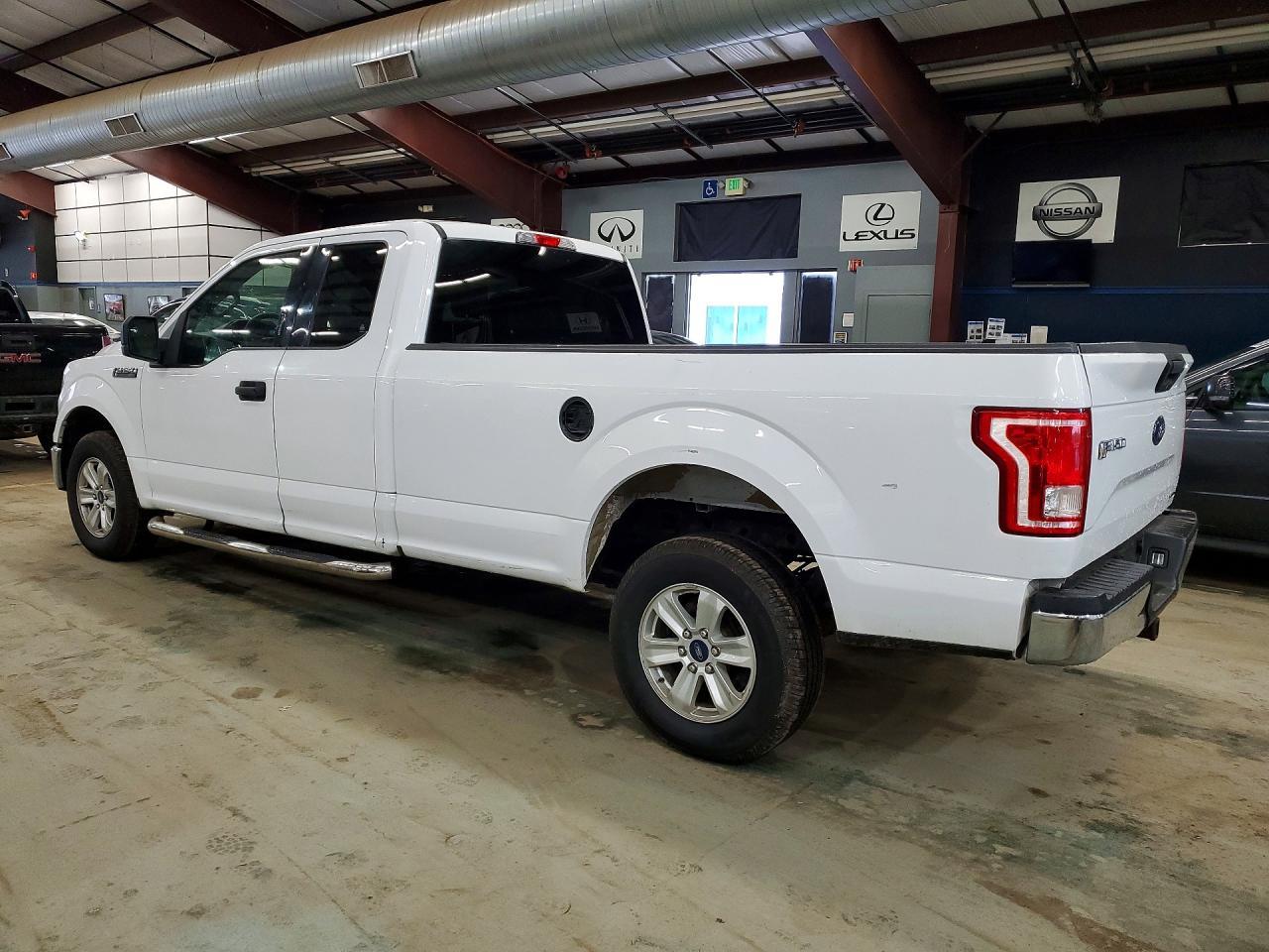 2016 Ford F150 Super Cab - Image 2