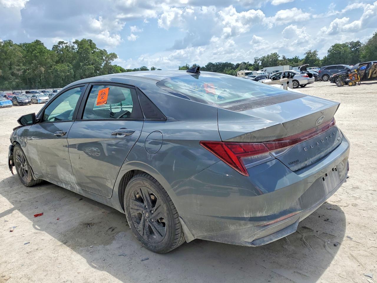 2022 Hyundai Elantra Blue - Фото 2