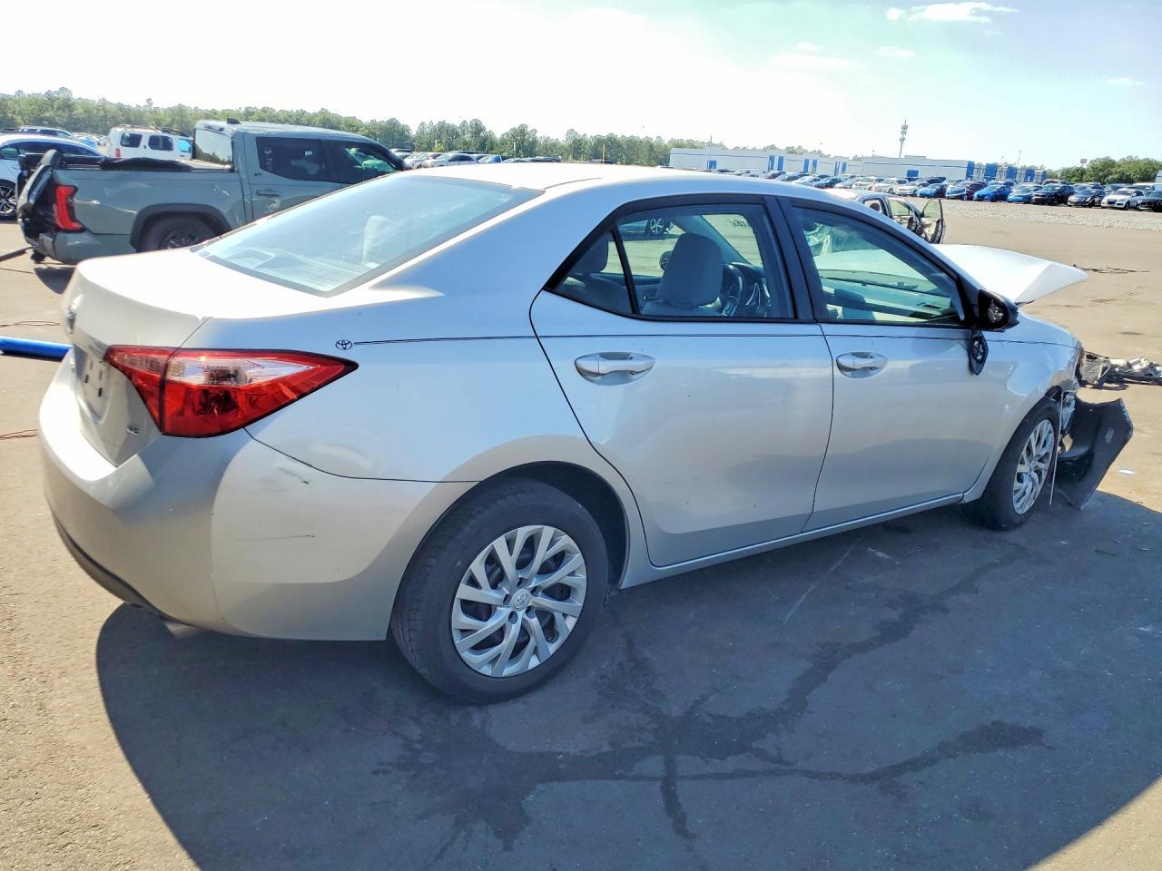 2019 Toyota Corolla Le - Image 3