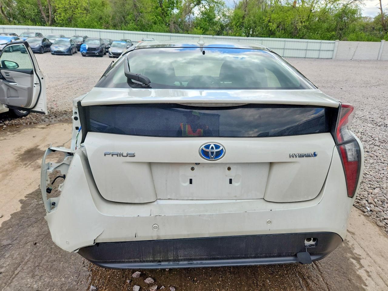 2017 Toyota Prius Two - Фото 6