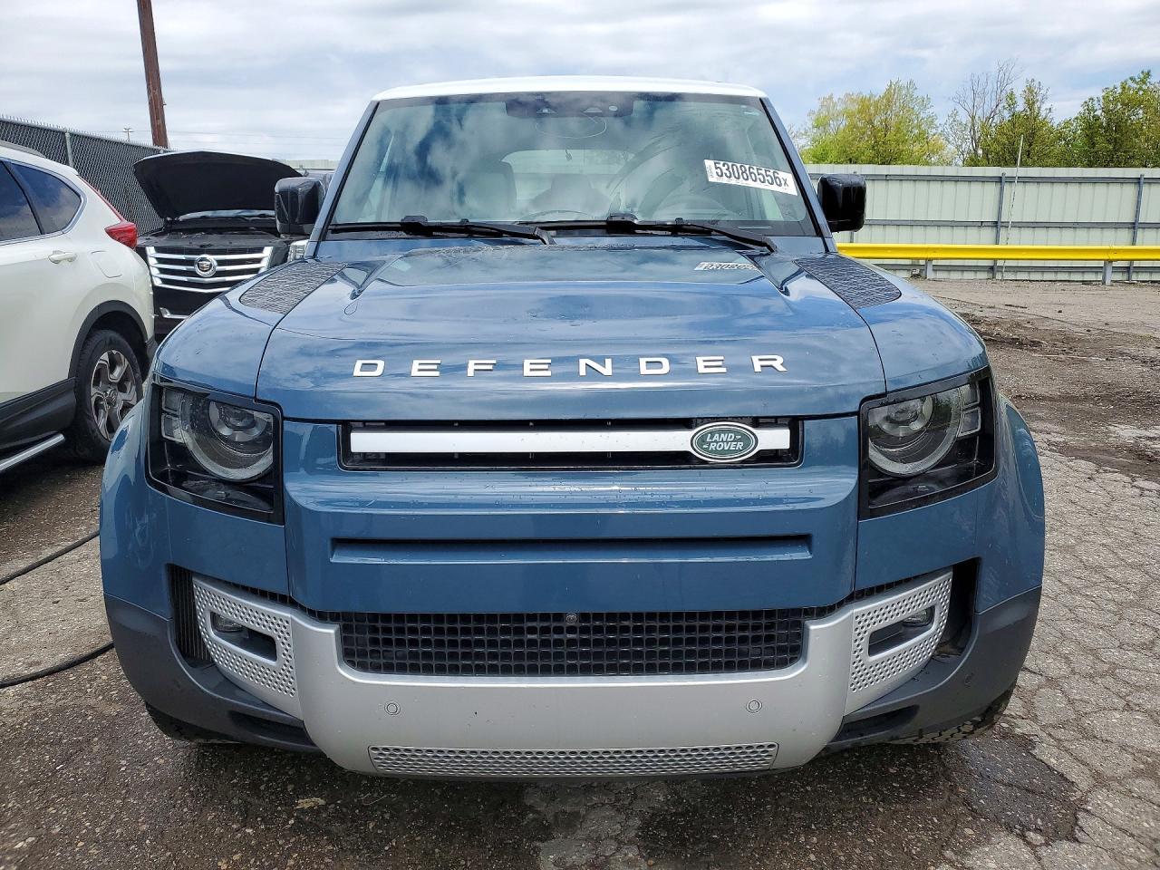 2025 Land Rover Defender 110 S - Фото 5