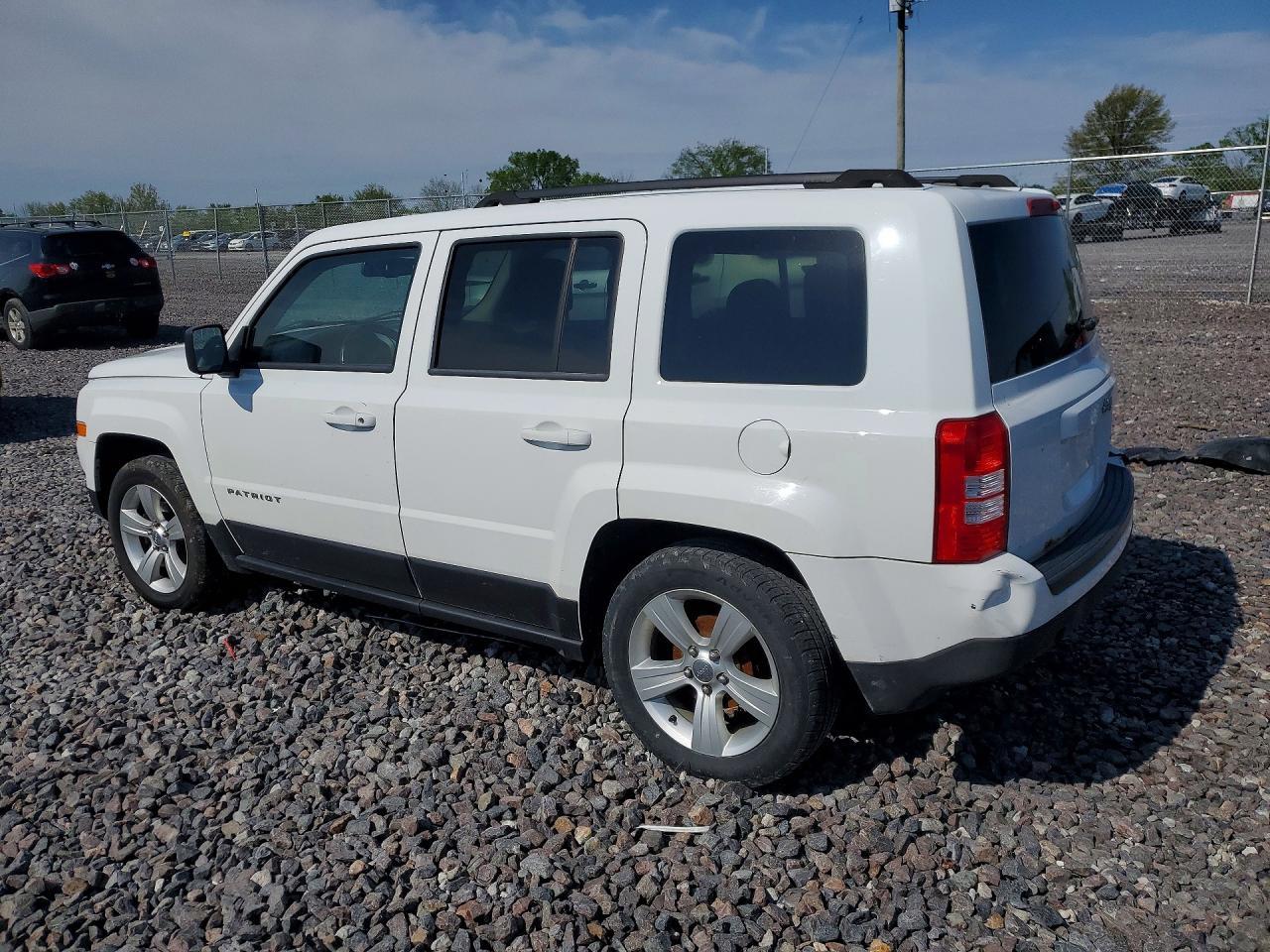 2014 Jeep Patriot Latitude - Фото 2