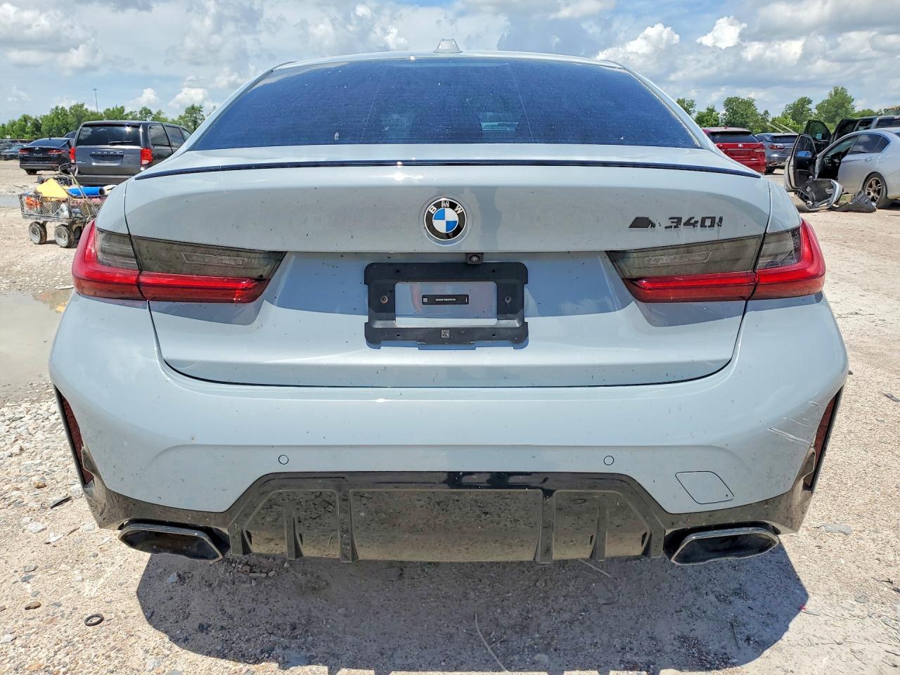 2025 BMW M340I - Фото 6
