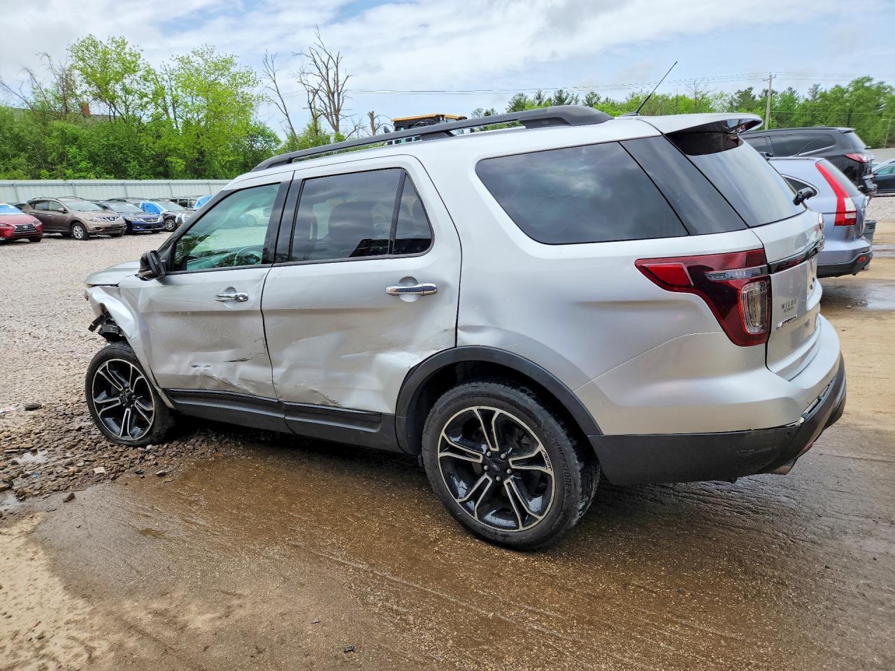 2013 Ford Explorer Sport - Image 2