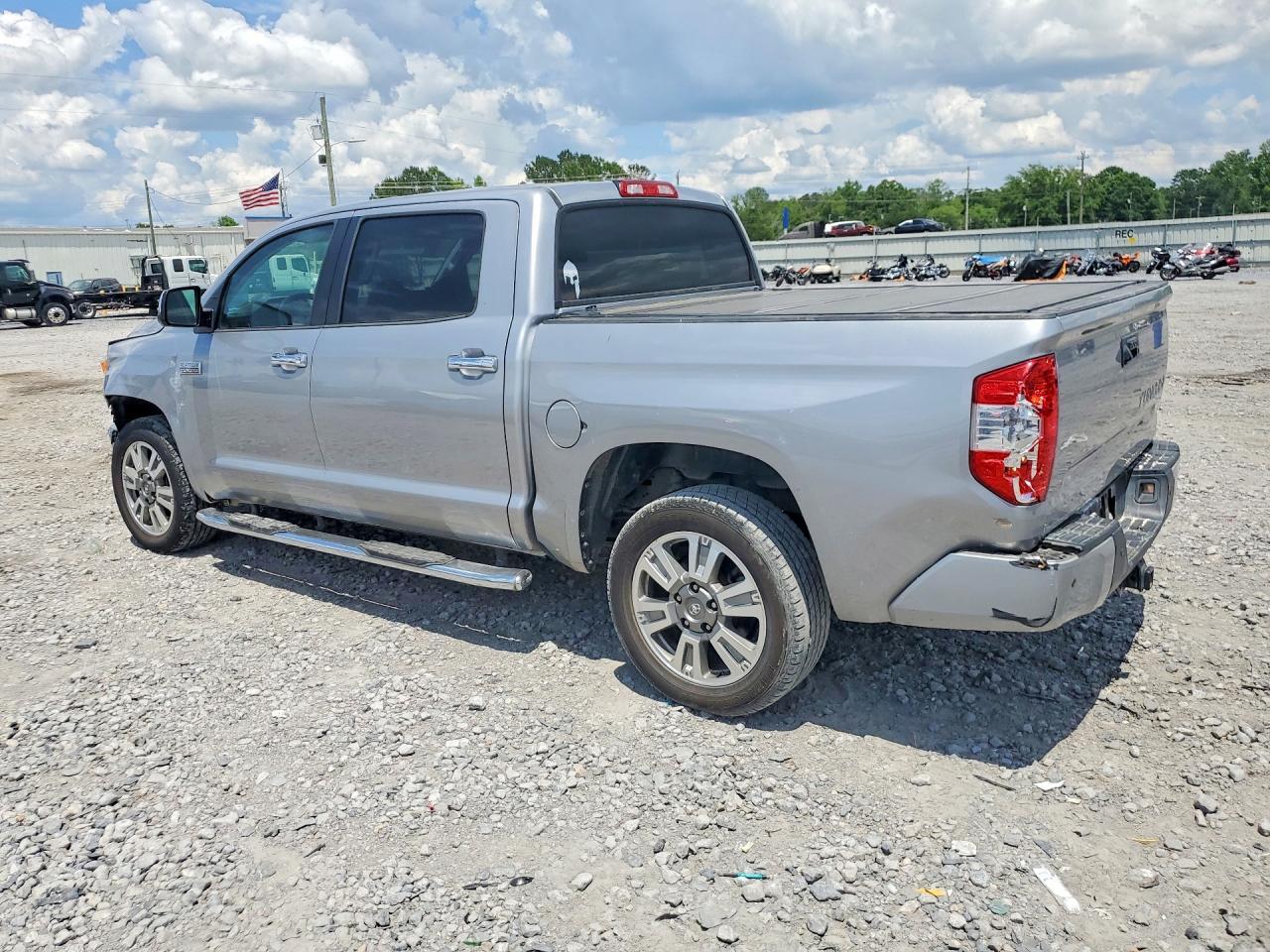 2015 Toyota Tundra Platinum - Image 2