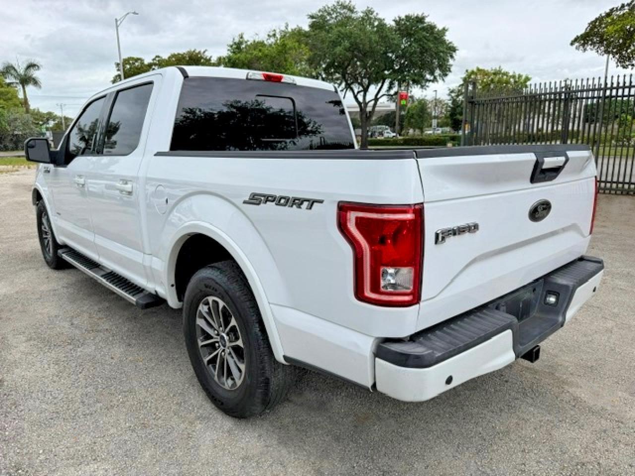2016 Ford F150 Supercrew - Image 2