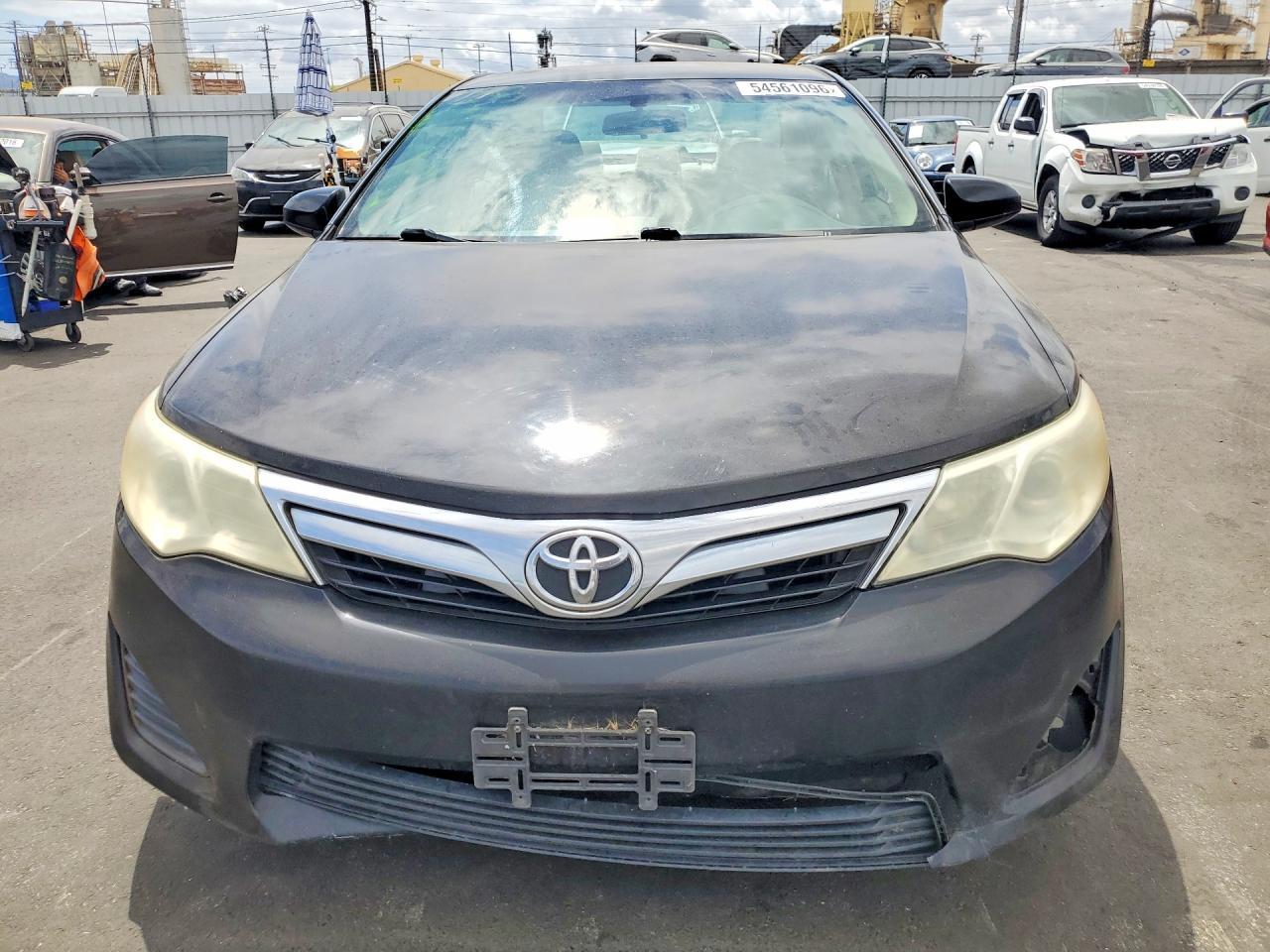 2014 Toyota Camry Le - Фото 5