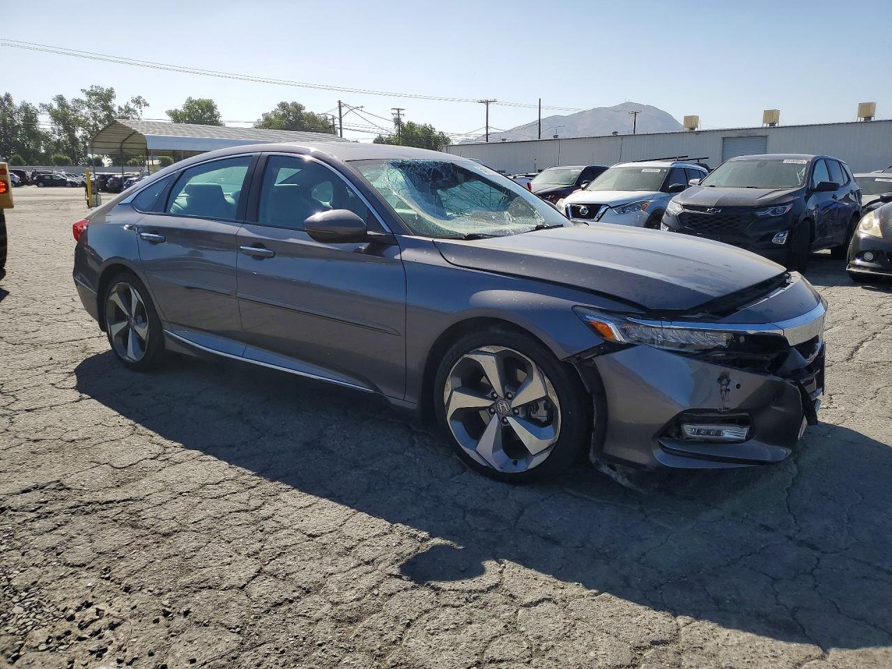 2018 Honda Accord Touring - Фото 4