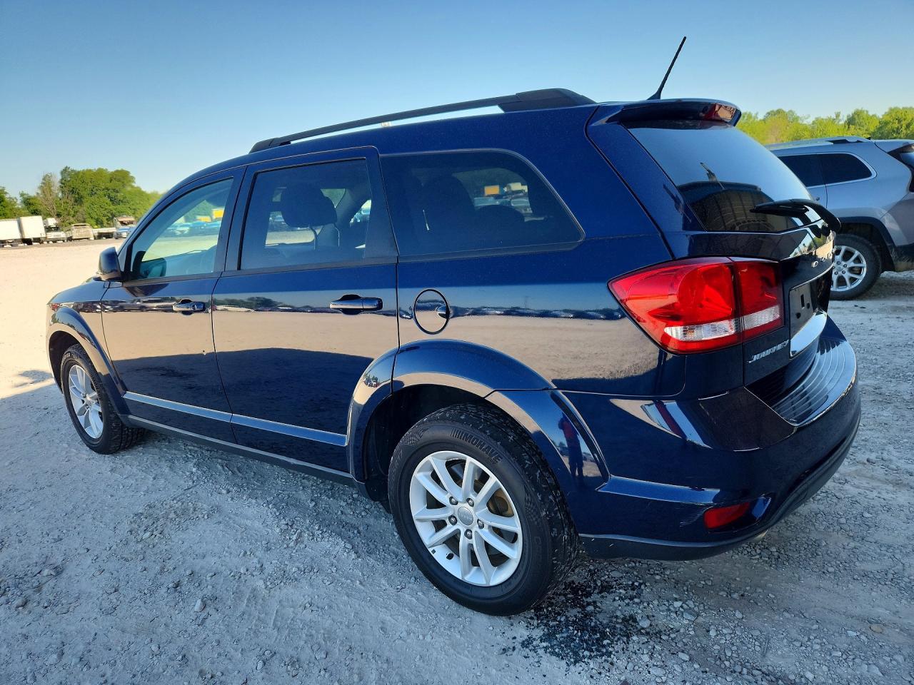 2017 Dodge Journey Sxt - Image 2