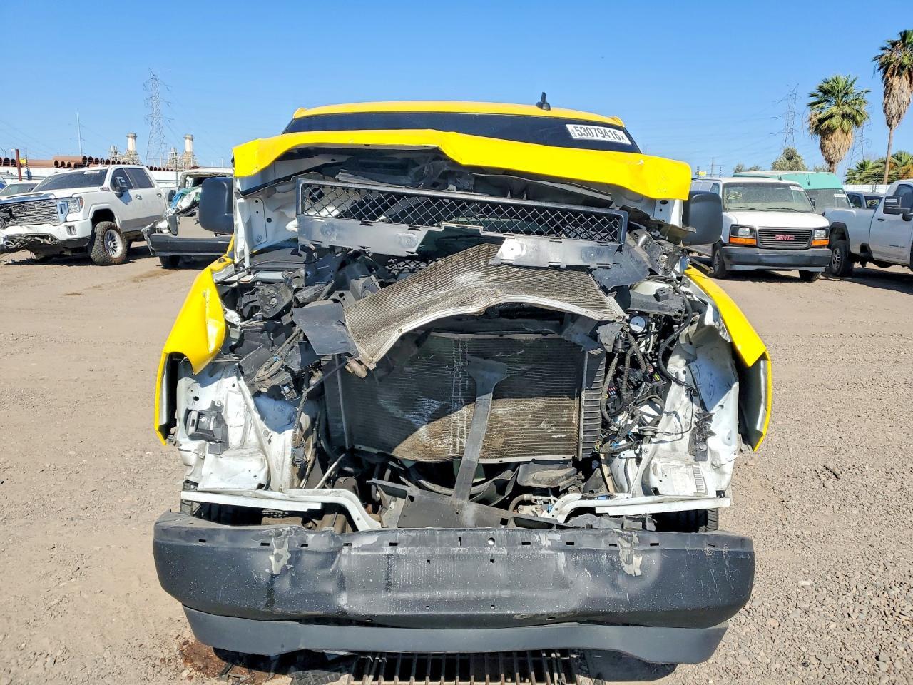 2023 Chevrolet Express 2500 Delivery Van - Фото 5