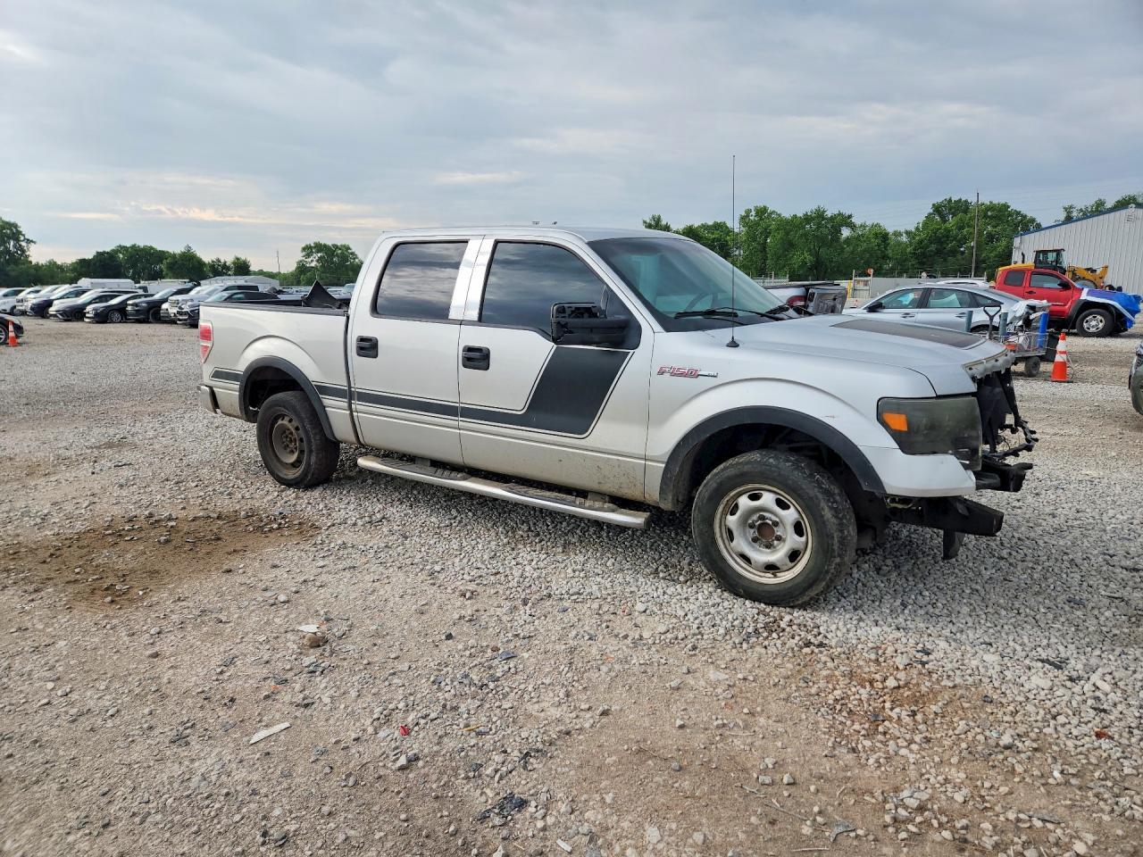 2010 Ford F150 Supercrew - Image 4