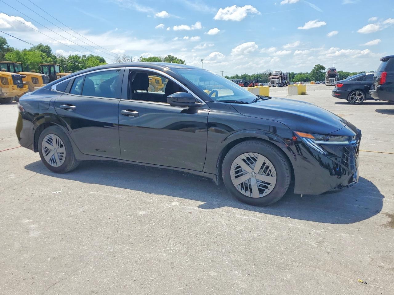 2026 Nissan Sentra S - Image 4