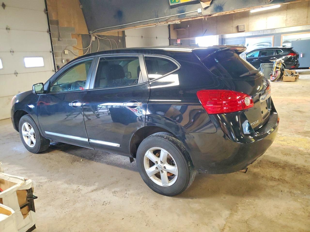 2013 Nissan Rogue S - Image 2