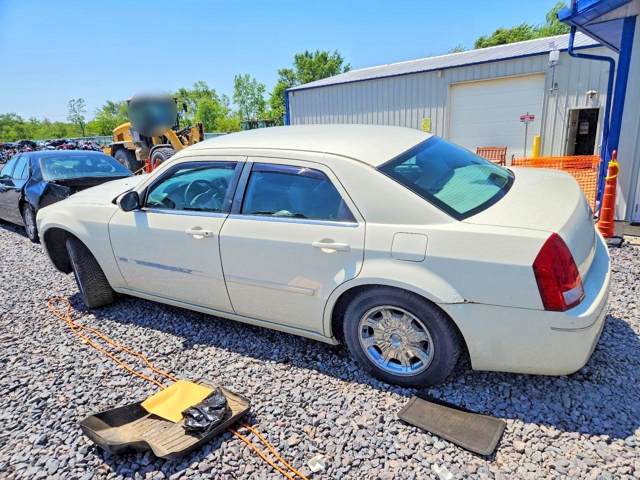 2006 Chrysler 300 Touring - Фото 2