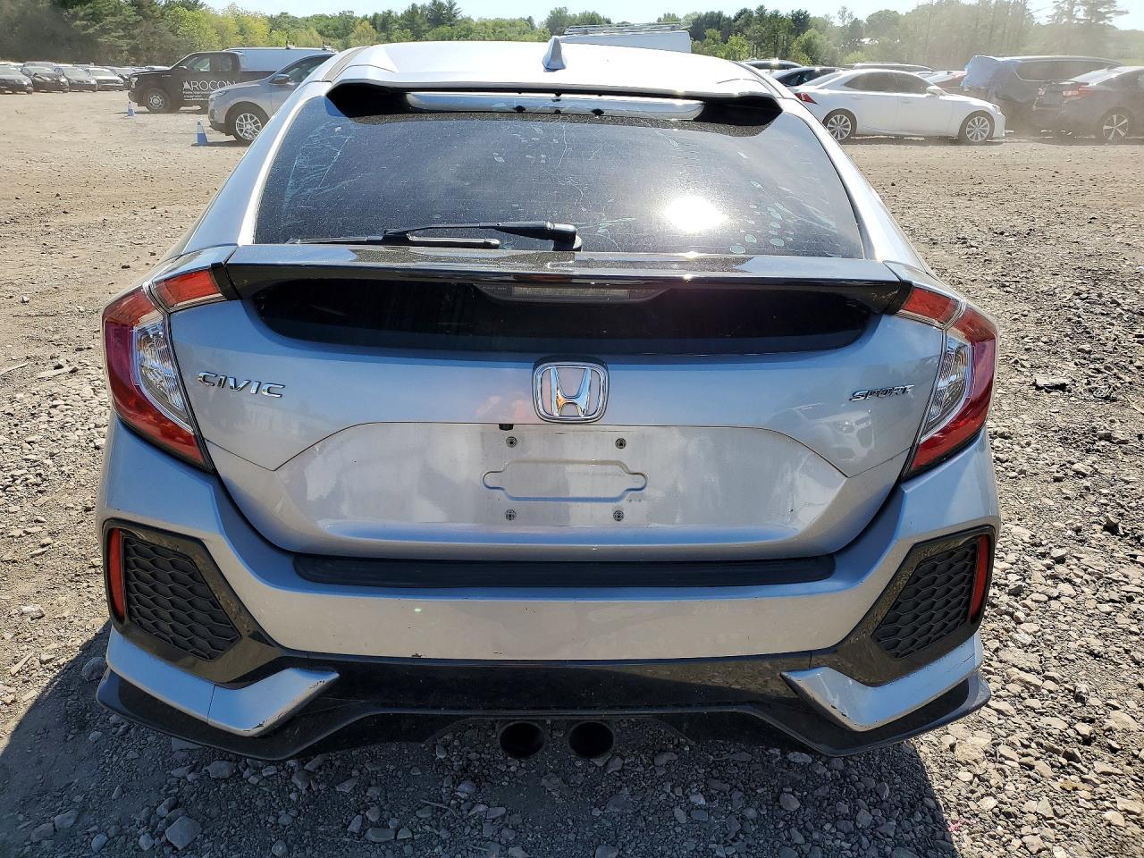 2018 Honda Civic Sport - Image 6
