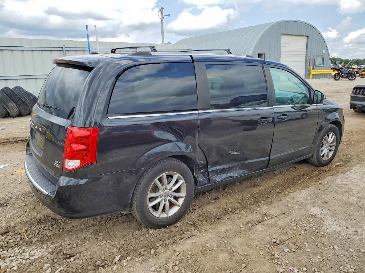 2019 Dodge Grand Caravan Sxt - Фото 3