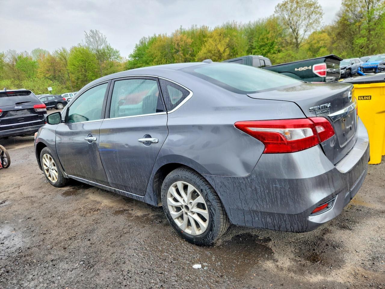 2018 Nissan Sentra Sv - Фото 2