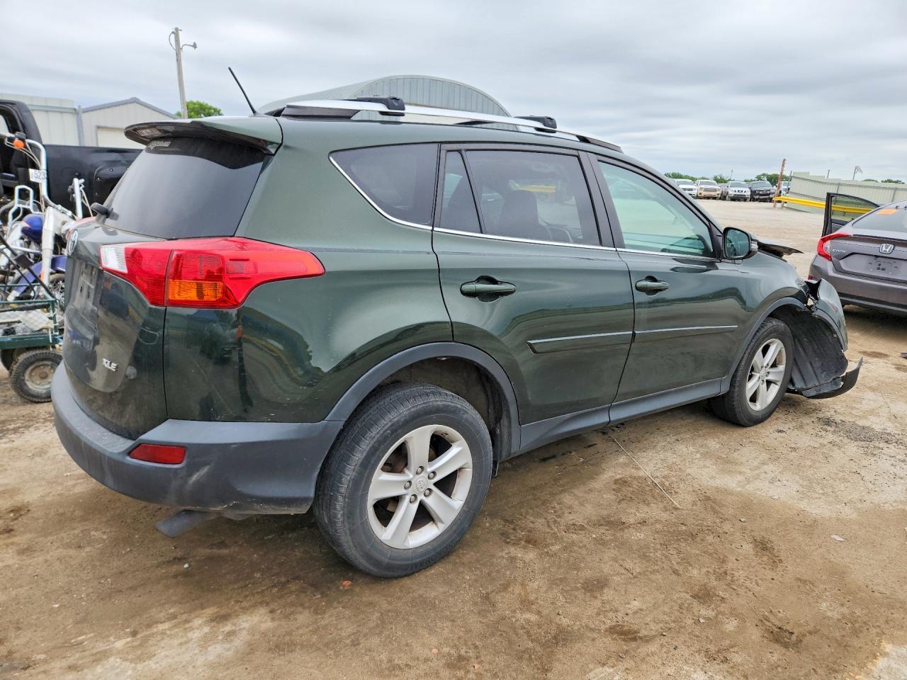2013 Toyota Rav4 Xle - Image 3