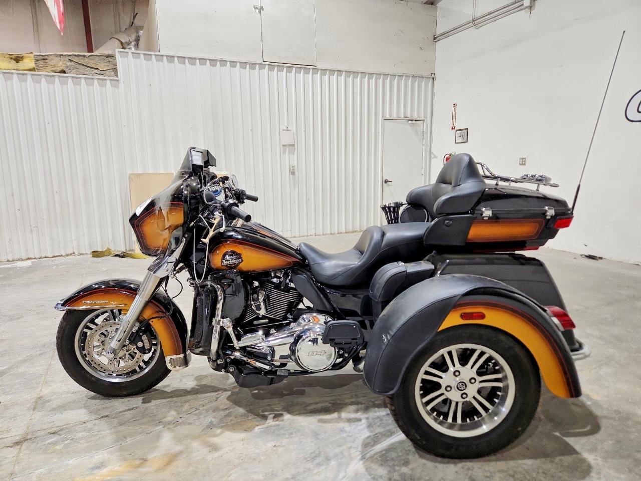 2024 Harley-Davidson Flhtcutg - Фото 3