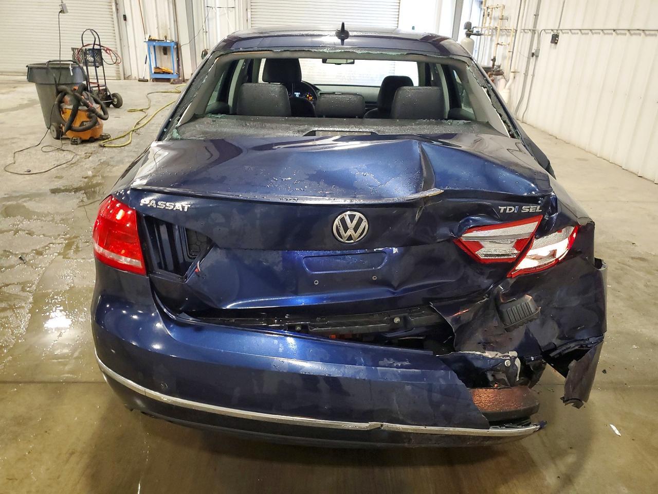 2014 Volkswagen Passat Sel - Image 6