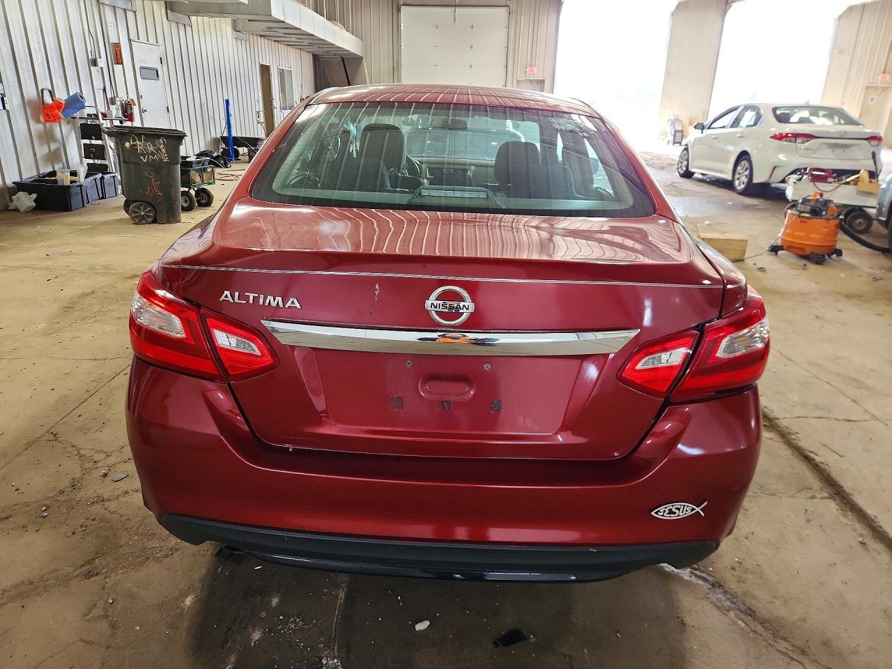 2016 Nissan Altima 2.5 S - Фото 6