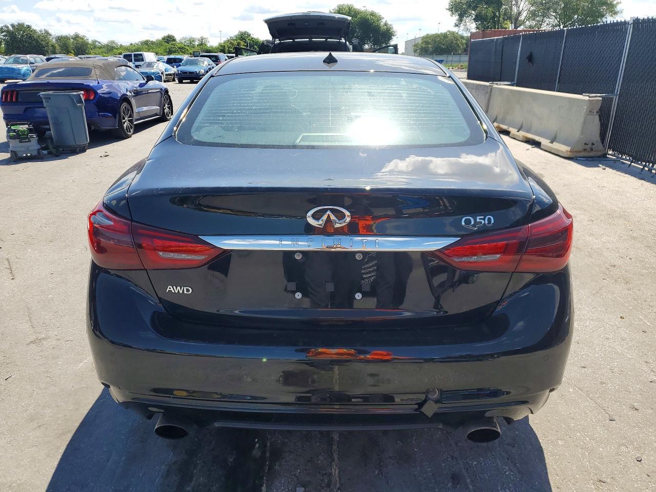 2018 Infiniti Q50 3.0T Luxe - Фото 6