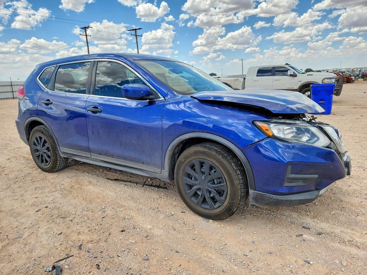 2017 Nissan Rogue S - Image 4