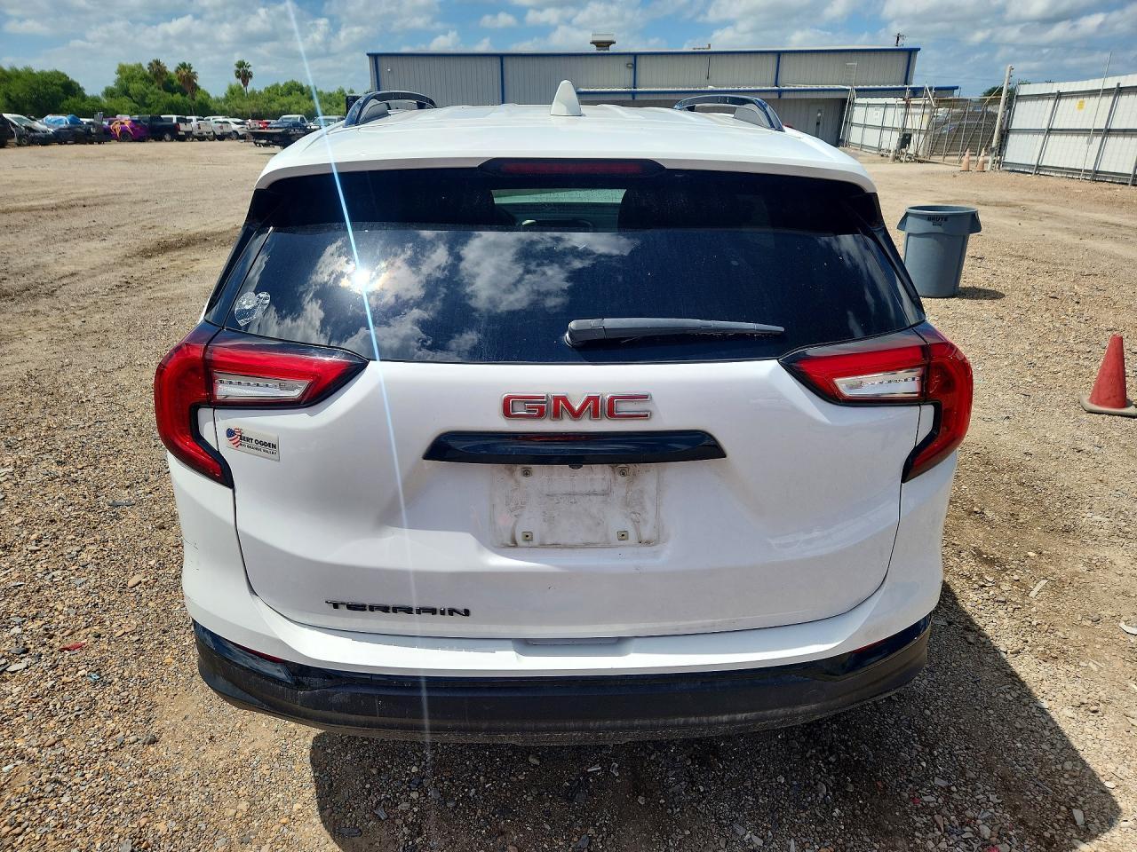 2024 GMC Terrain Sle - Image 6