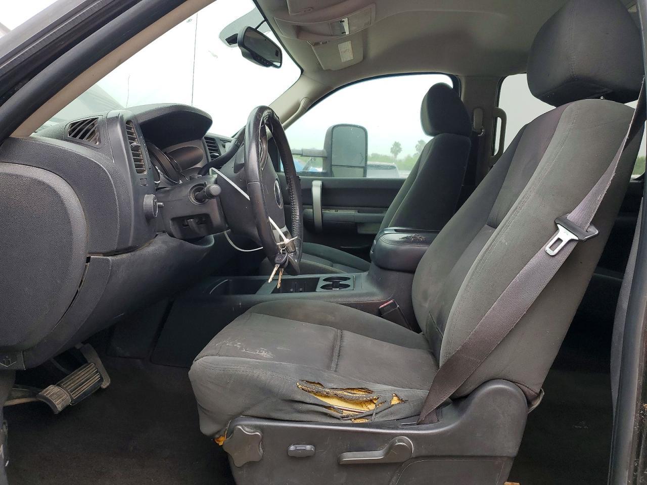 2008 Chevrolet Silverado C2500 Heavy Duty - Image 7