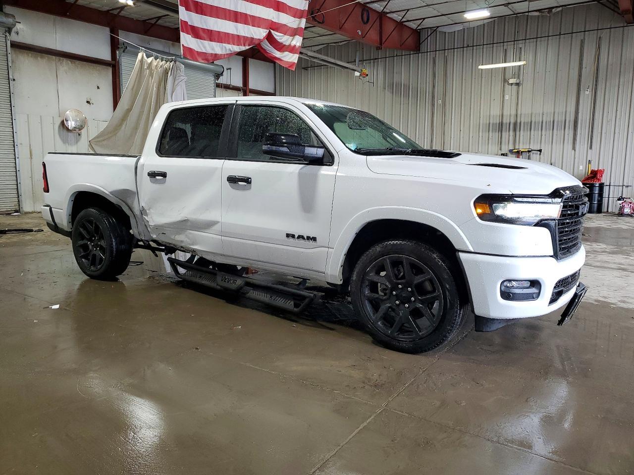 2025 Ram 1500 Laramie - Фото 4