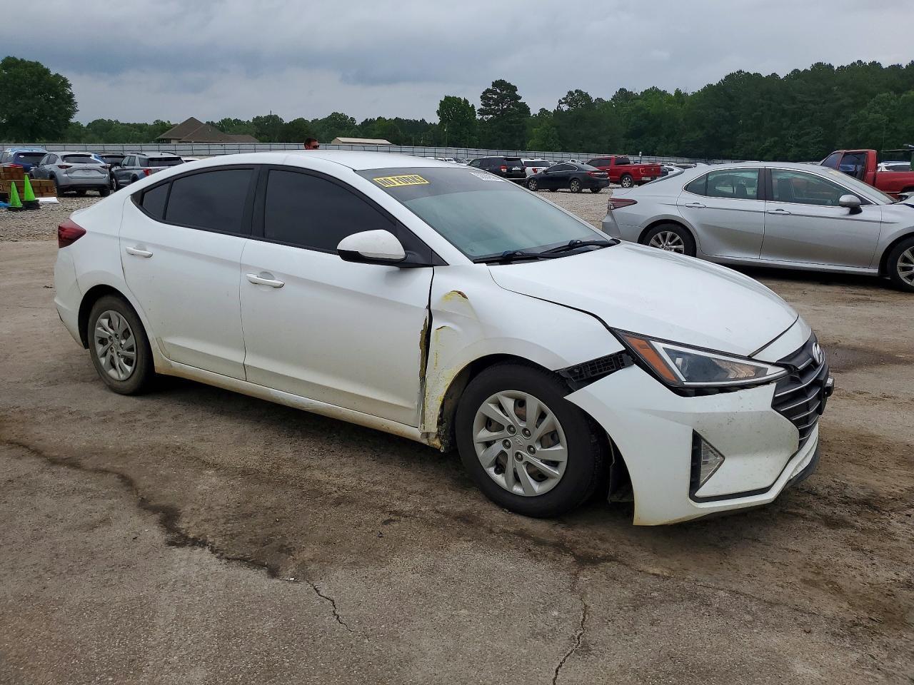 2019 Hyundai Elantra Se - Фото 4