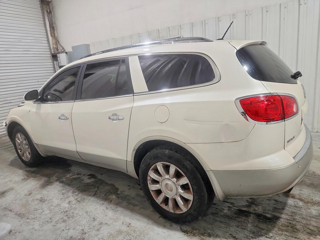 2011 Buick Enclave Cxl - Image 2