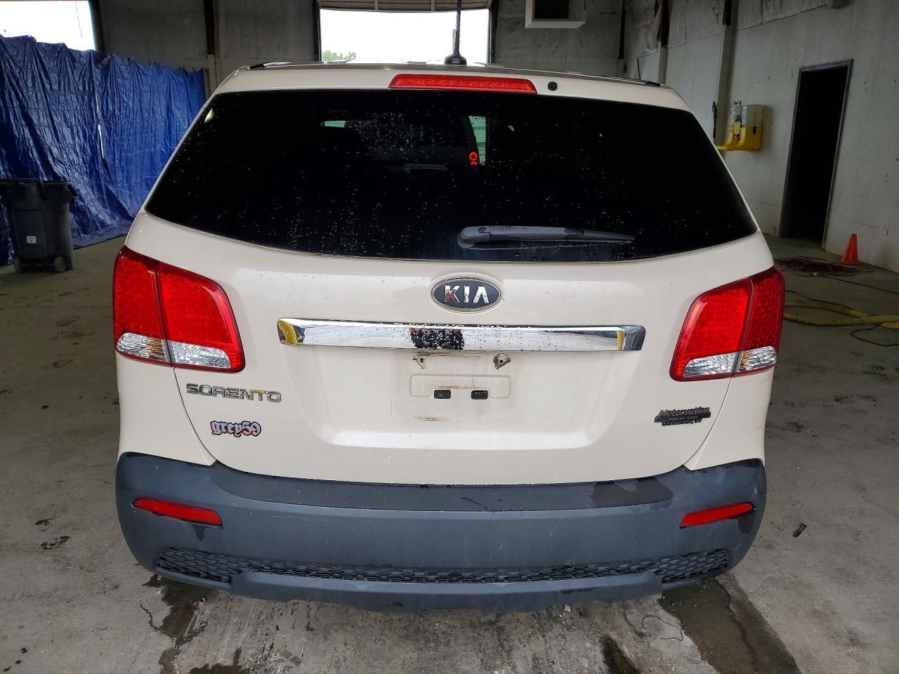 2011 Kia Sorento Lx - Фото 6
