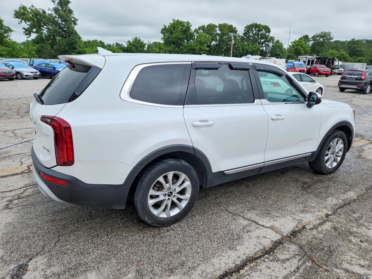 2020 Kia Telluride Lx - Image 3