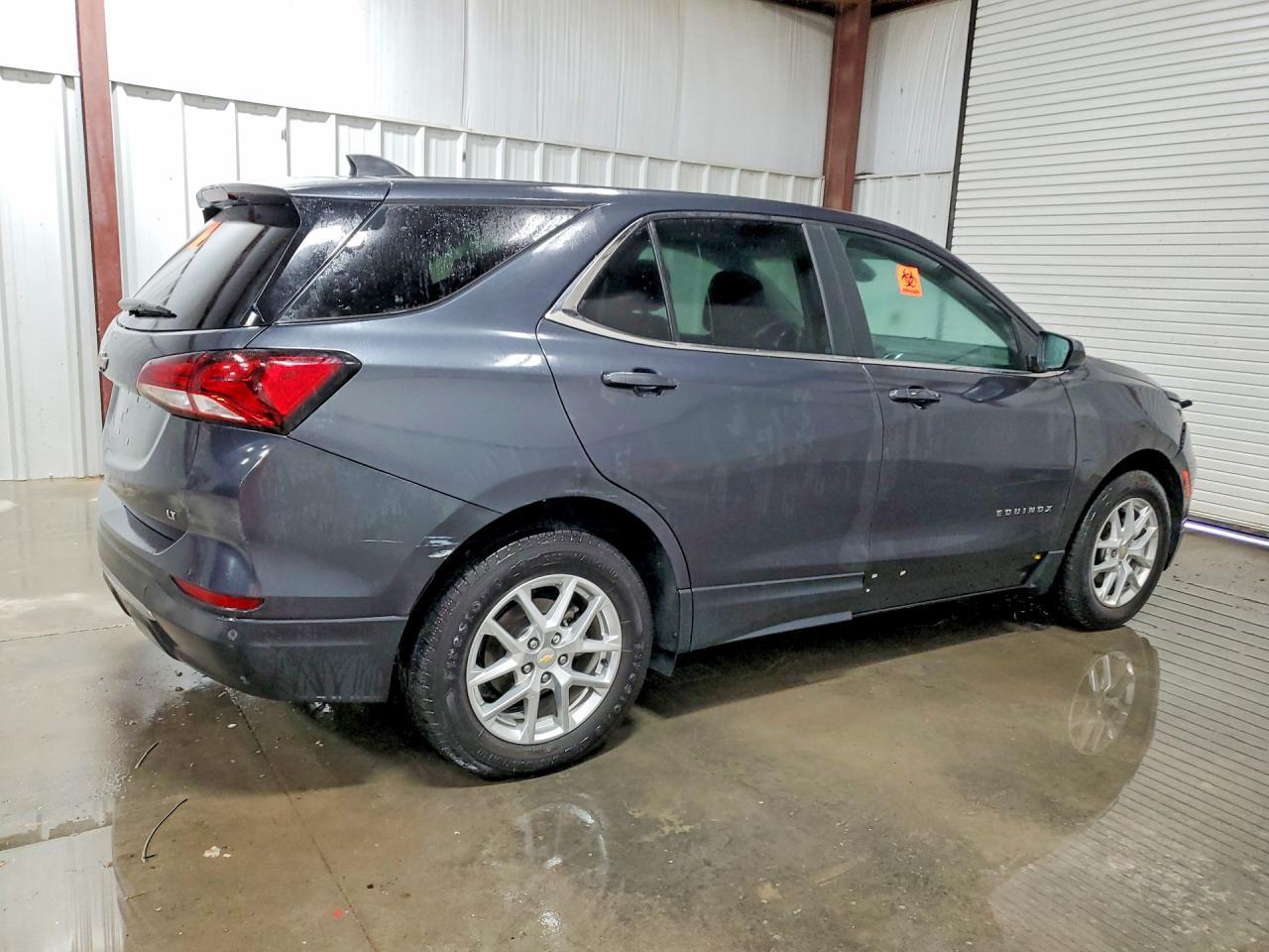 2022 Chevrolet Equinox Lt - Image 3