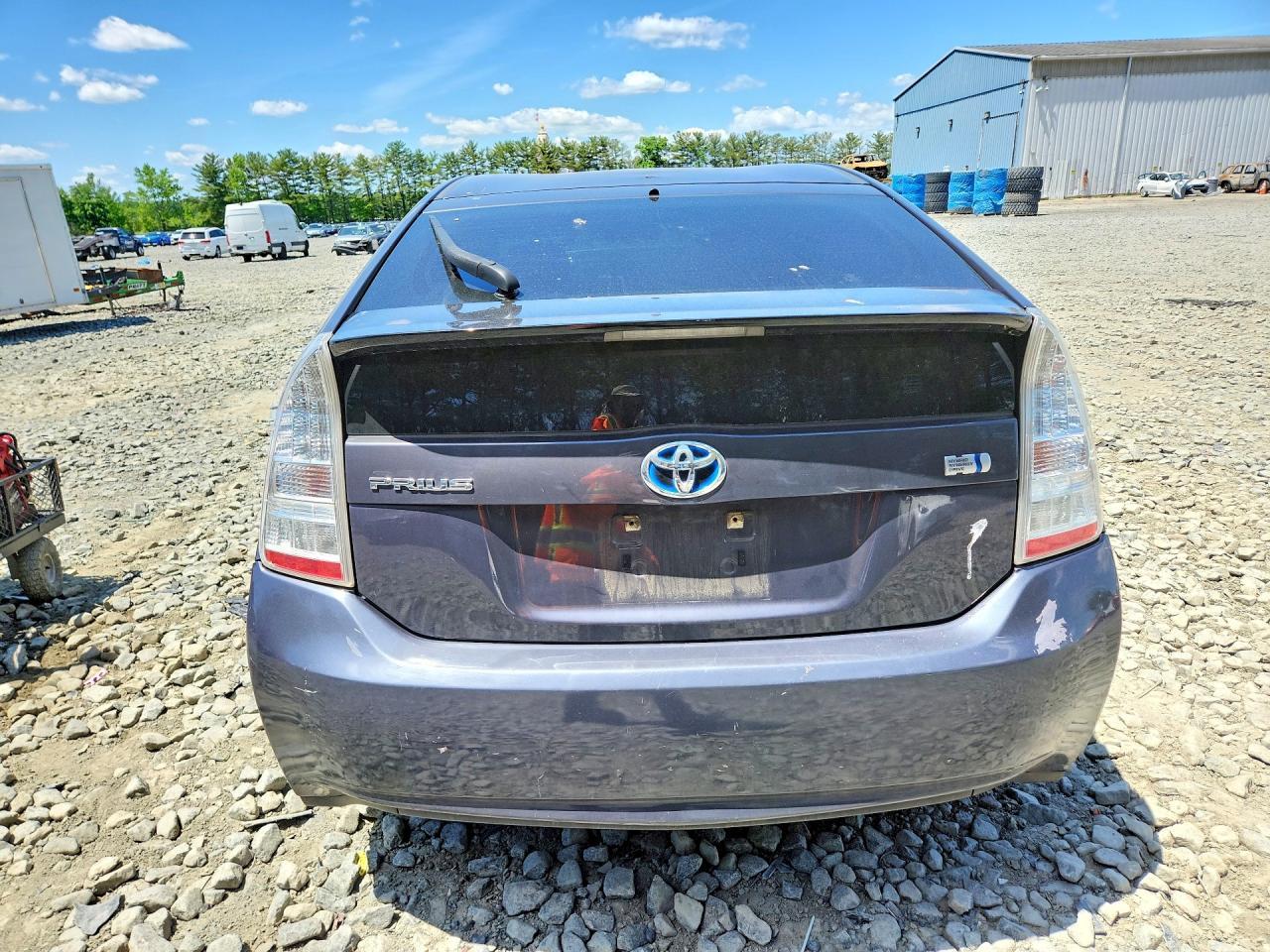 2011 Toyota Prius Two - Фото 6