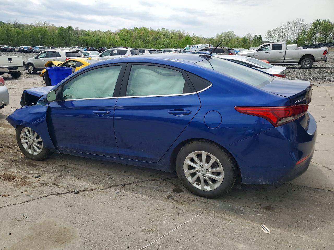 2022 Hyundai Accent Sel - Image 2