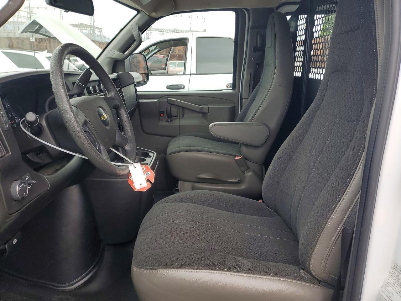 2024 Chevrolet Express G2500 - Cargo Van *** Clean Title * Prior Fleet *** - Image 7