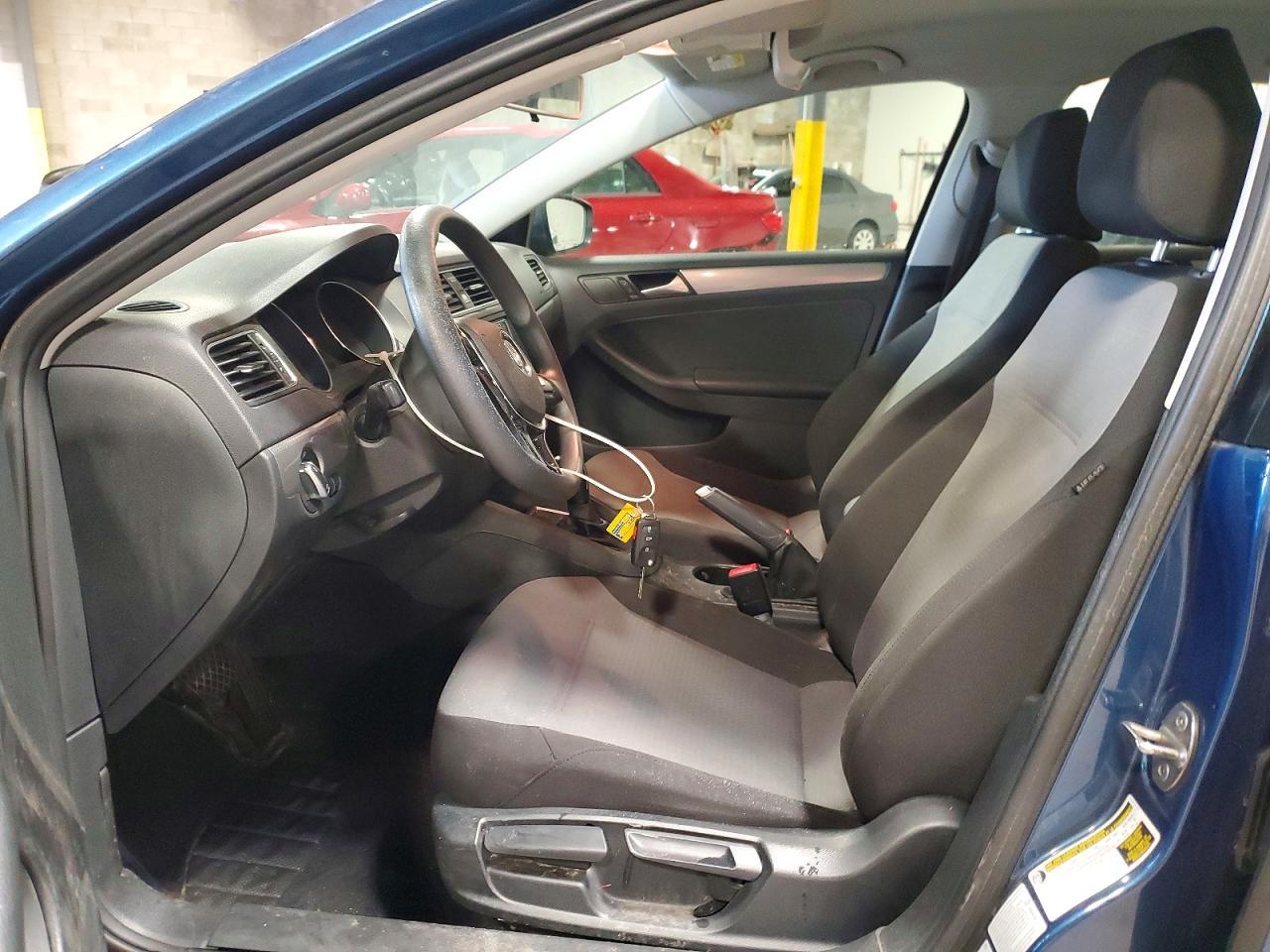 2017 Volkswagen Jetta S - Фото 7